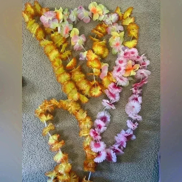 Lot of Halloween Costume Accessories for Women - Picture 3 of 10